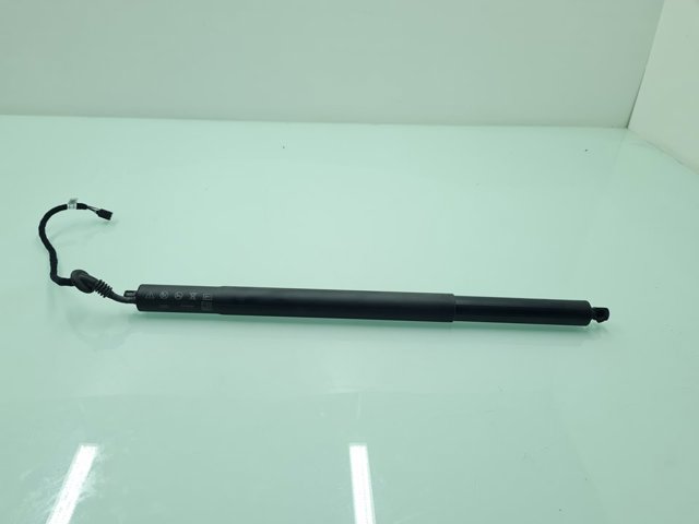 VAG 83A827851E Амортизатор багажника в наличии Черкассы