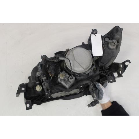 SUBARU 84001AG382 Фара правая в наличии Львов