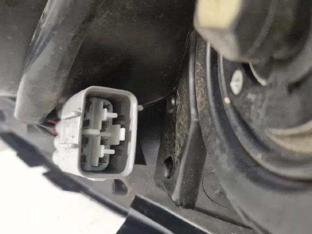 84001FG022 SUBARU Фара правая купить в Винница
