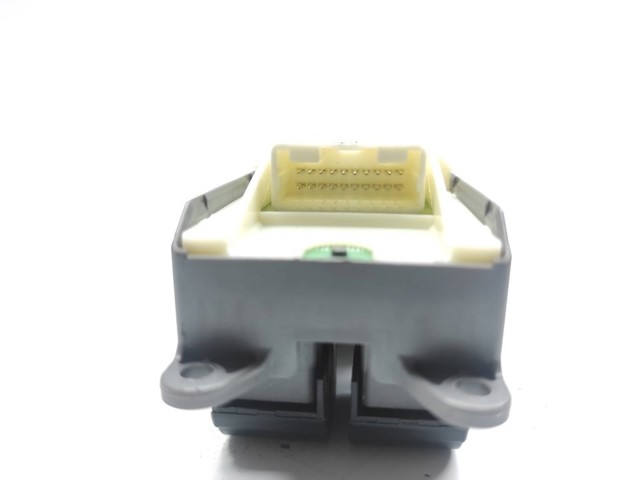 8404002120 TOYOTA Кнопочный блок управления стеклоподъемником центральной консоли купить в Житомир