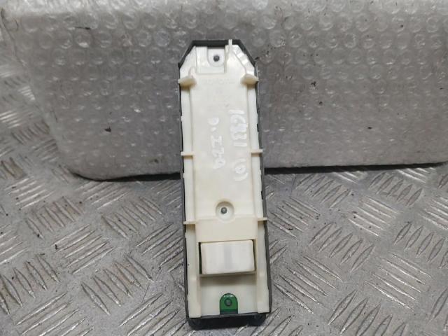 8404002120 TOYOTA Кнопочный блок управления стеклоподъемником центральной консоли купить в Тернополь