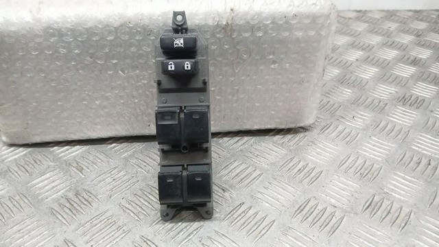 8404002120 TOYOTA Кнопочный блок управления стеклоподъемником центральной консоли купить в Украина
