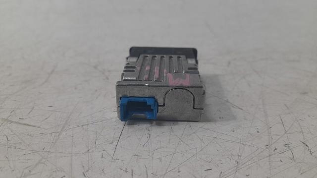 84108711938 BMW USB-разветвитель купить в Ужгород