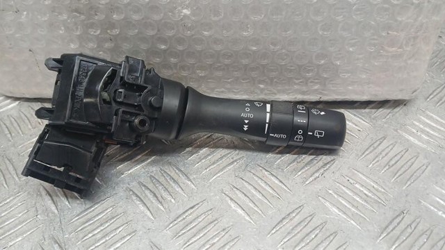 Comutador esquerdo instalado na coluna da direção 8414042111 TOYOTA