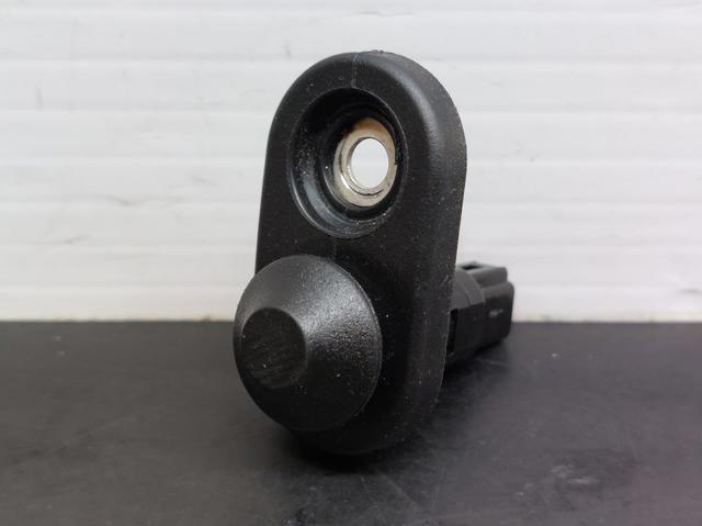 Sensor de fechamento de portas (interruptor de fim de carreira) 842310D030 TOYOTA