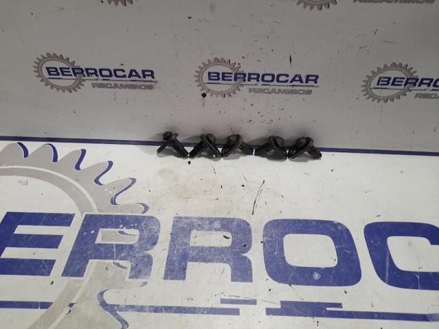 Sensor de fechamento de portas (interruptor de fim de carreira) 8423160070 TOYOTA