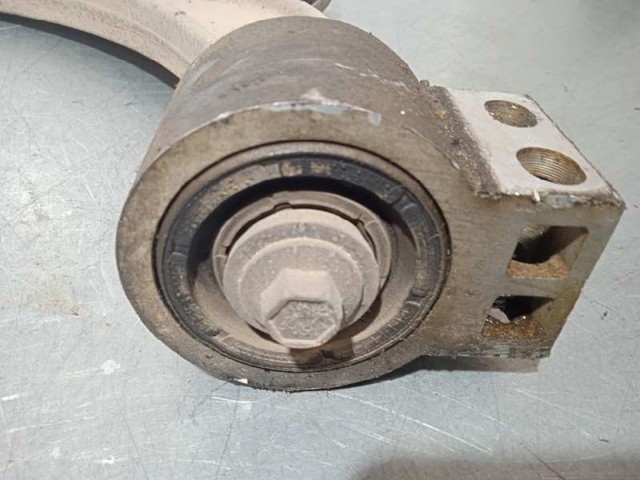 84248214 OPEL Рычаг передней подвески нижний левый купить в Киев