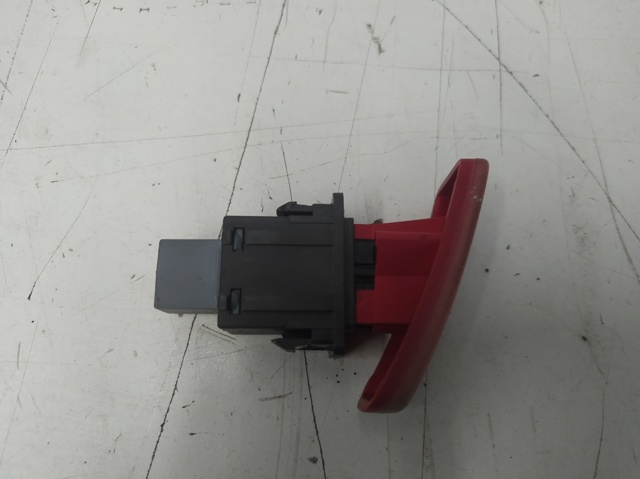 TOYOTA 8433202130 Кнопка аварийки в наличии Тернополь