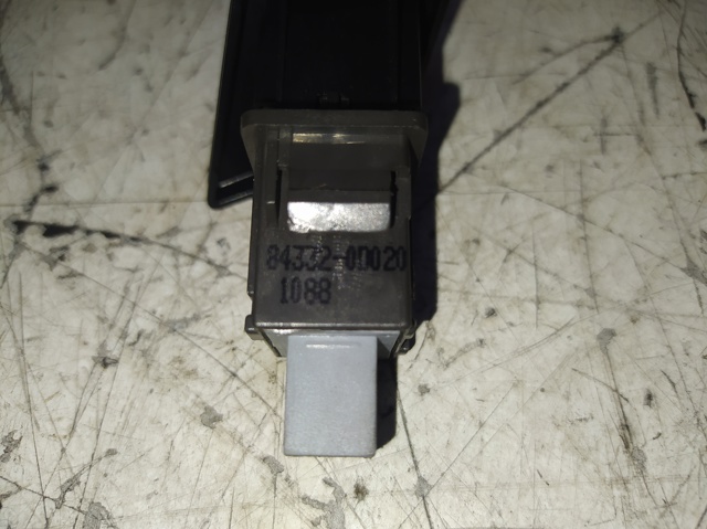 843320D020 TOYOTA Кнопка аварийки купить в Хмельницкий