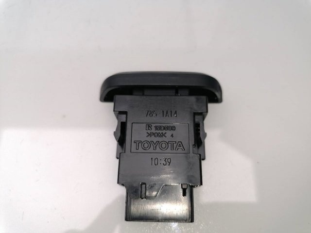 843320D220 TOYOTA Кнопка аварийки купить в Днепр
