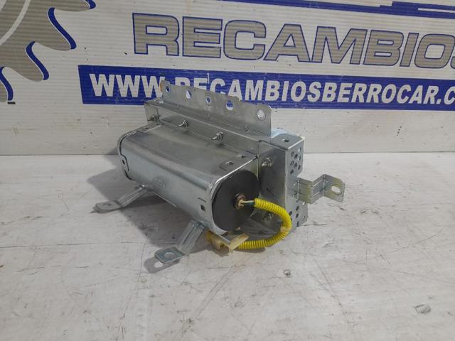 HYUNDAI 845302D000 Подушка безопасности пассажира в наличии Киев