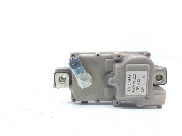 846805M300 NISSAN купить в Винница