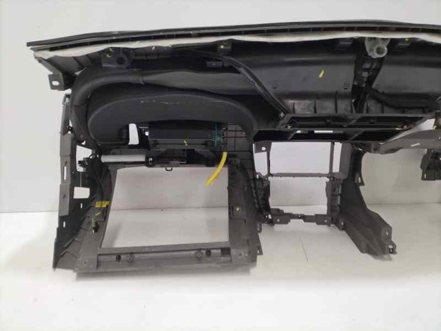 HYUNDAI 847102E500DD Торпедо в наличии Полтава