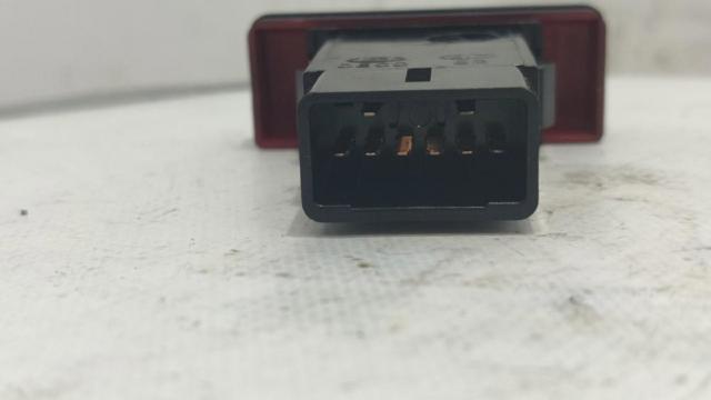 84776FD000 Кнопка включения аварийного сигнала купить Ровно