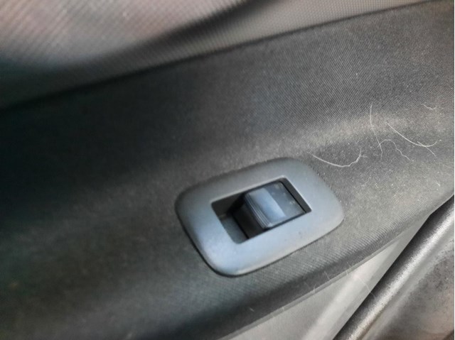 Controle do vidro traseiro esquerdo para Toyota Corolla sedan 2.0 d-4d (ade150) 1adftv 848100D030