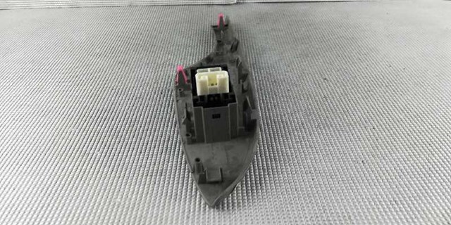 848100D030 TOYOTA Кнопка включения мотора стеклоподъемника передняя правая купить в Одесса