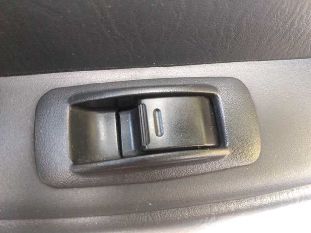 Controle de janela dianteira direita para Toyota Corolla Compact 1.4 (zze111_) 4ZZFE 8481012080