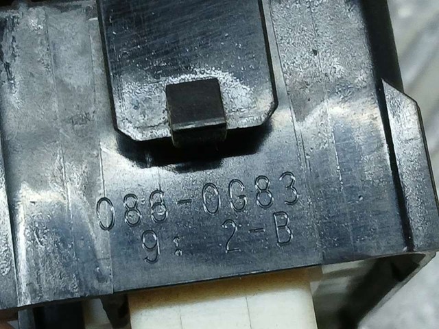 8481030220 TOYOTA Кнопка стеклоподъемника передняя купить в Днепр