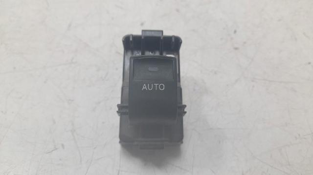 8481030220 TOYOTA Кнопка включения мотора стеклоподъемника передняя правая купить в Ирпень
