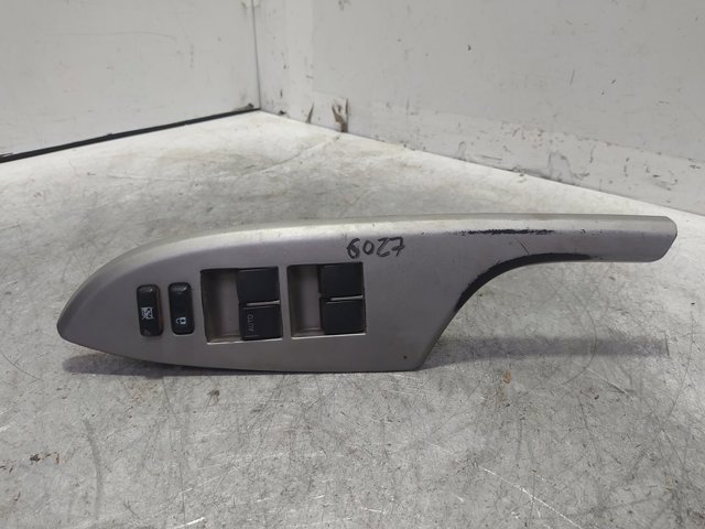 TOYOTA 8482002190 Кнопочный блок управления стеклоподъемником передний левый в наличии Полтава