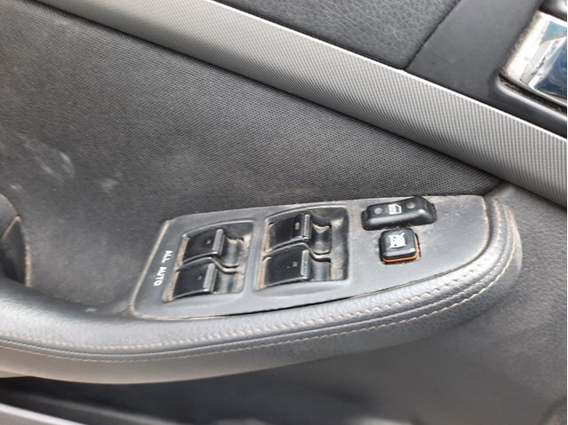 Controle da janela frontal esquerda para Toyota Corolla 2.0 D-4D (cde120r_, cde120l_) 1cdftv 8482005100