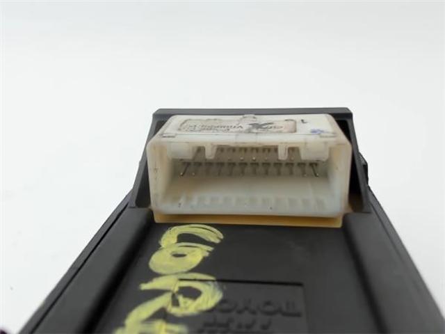 848200F040 TOYOTA Кнопочный блок управления стеклоподъемником передний левый купить в Ужгород