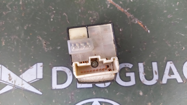 Unidade de controlo dos espelhos de retrovisão, na porta 8487028020 TOYOTA