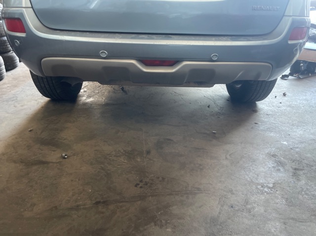 Pára-choque traseiro Renault Koleos HY0