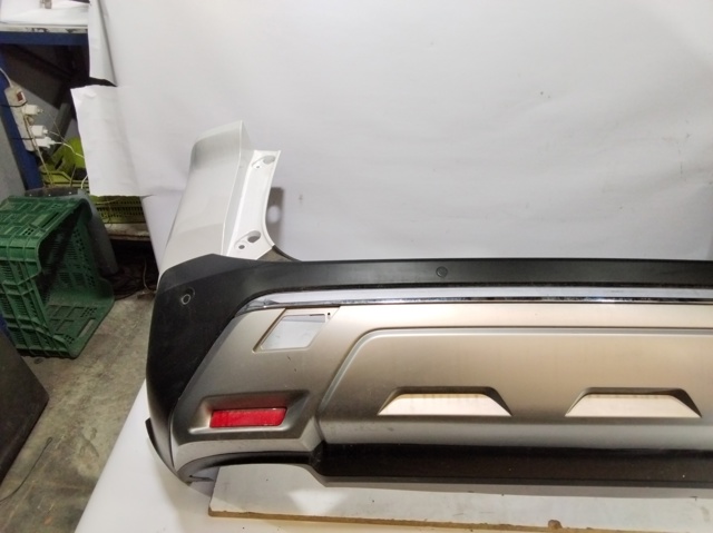 NISSAN 850176RA0H Бампер задний, левая часть в наличии Черновцы
