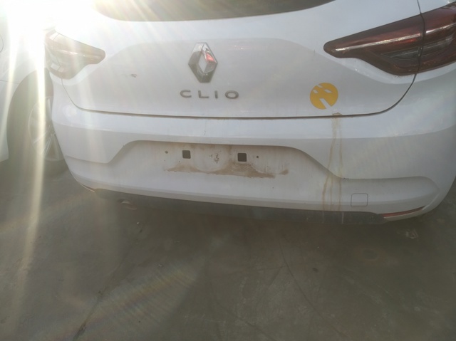 Pára-choque traseiro Renault Clio 5 B7