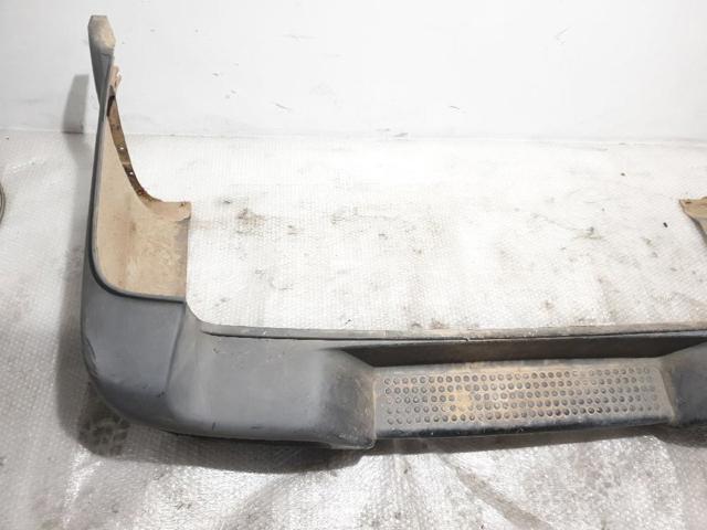 Pára-choque traseiro Nissan Terrano 2 R20