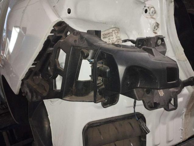 RENAULT 850456409R Кронштейн бампера заднего левый в наличии Ирпень