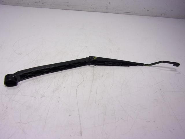 Braço de limpa-pára-brisas do pára-brisas Toyota Hilux GUN12, GUN13