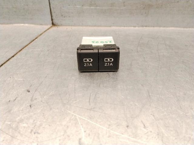 TOYOTA 855320E010 USB-разветвитель в наличии Ирпень