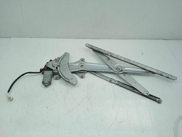 Motor de acionamento de vidro da porta dianteira direita 8571044010 TOYOTA