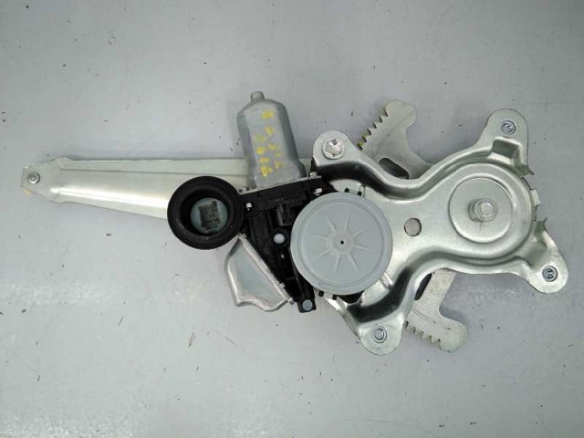 8571075070 TOYOTA Мотор стеклоподъемника двери задней левой купить в Украина