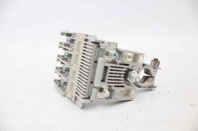 8571A027 MITSUBISHI Блок предохранителей купить в Кривой Рог