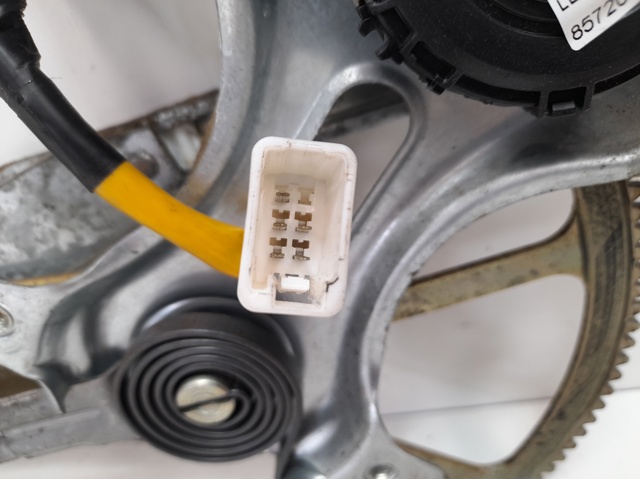 8572030280 TOYOTA Мотор стеклоподъемника двери передней левой купить в Киев