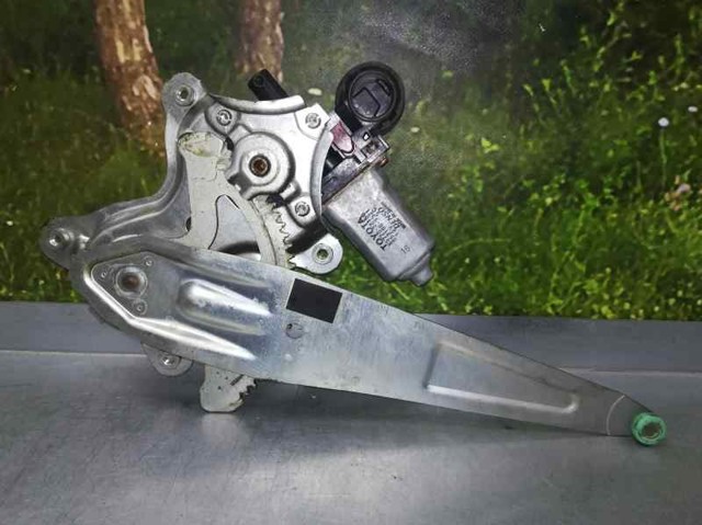 8572032150 TOYOTA Мотор стеклоподъемника двери задней правой купить в Киев