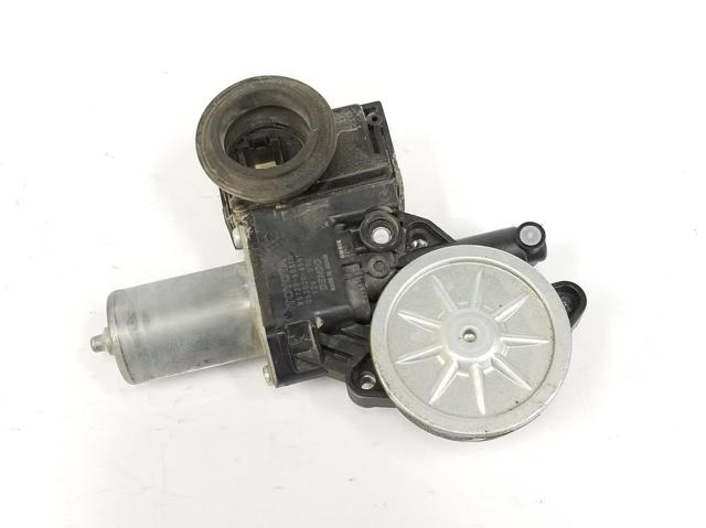 Motor de acionamento de vidro da porta dianteira esquerda 8572060310 Toyota