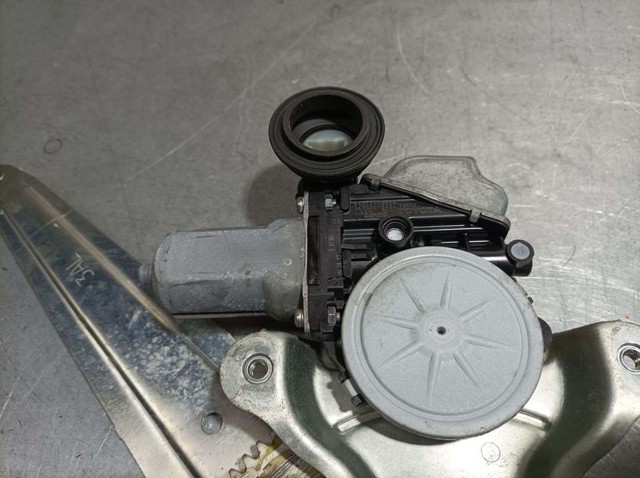 8572075070 TOYOTA Мотор стеклоподъемника двери задней правой купить в Николаев