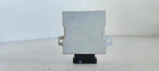 Relê de controlo de limpador pára-brisas Toyota Avensis 2 T25