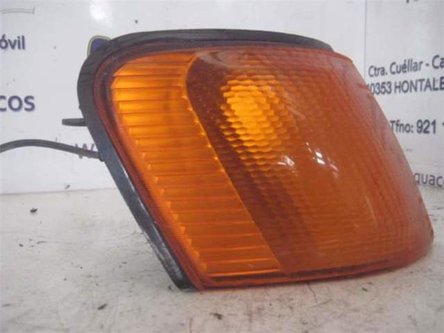FORD 85GG13368AA Поворотник правый в наличии Винница