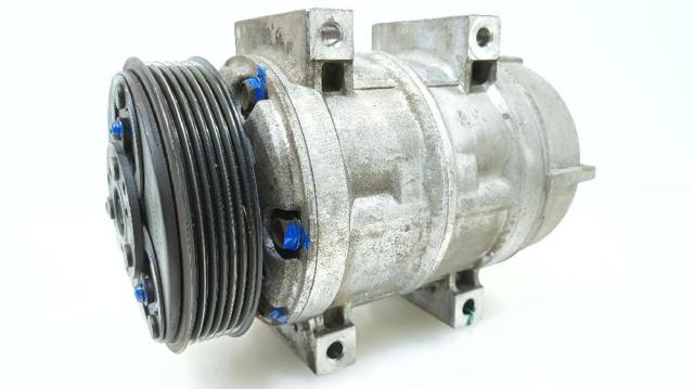 VOLVO 8602621 Компрессор кондиционера в наличии Житомир