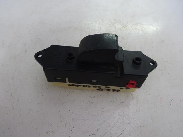 8608A022 MITSUBISHI Кнопка стеклоподъемника передняя купить в Павлоград