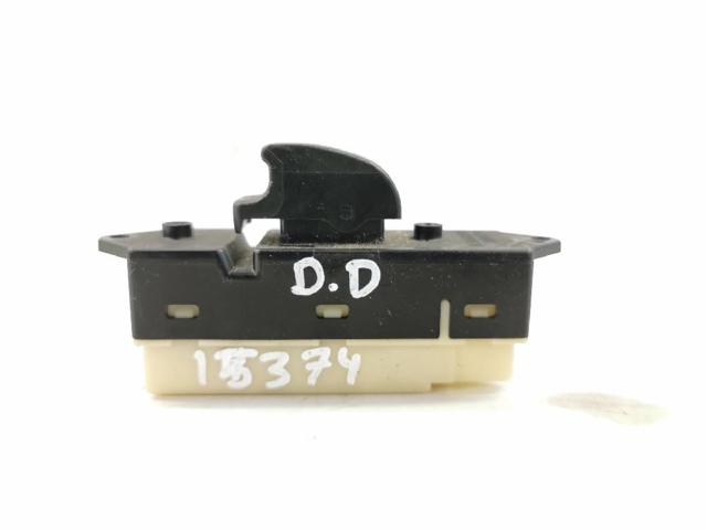 MITSUBISHI 8608A022 Кнопка включения мотора стеклоподъемника передняя правая в наличии Харьков