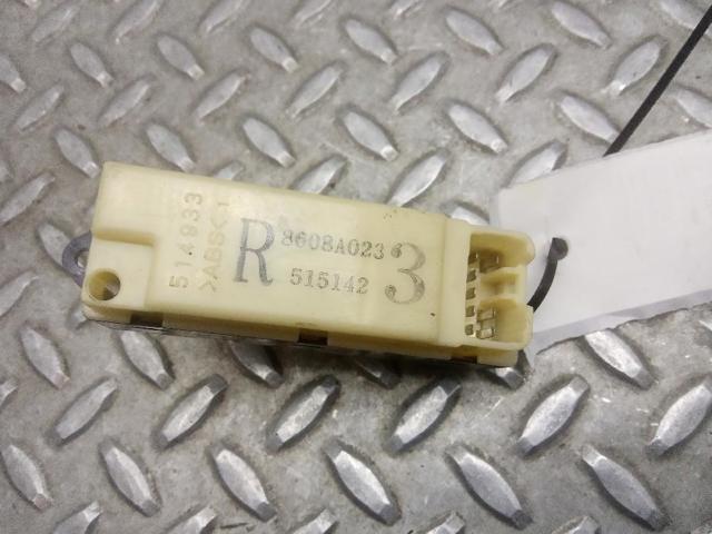 MITSUBISHI 8608A023 Кнопка включения мотора стеклоподъемника задняя правая в наличии Хмельницкий