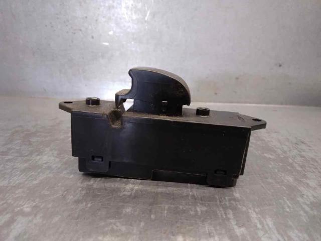 8608A061 MITSUBISHI Кнопочный блок управления стеклоподъемником передний левый купить в Черновцы