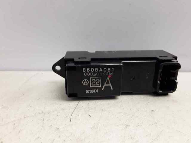 8608A061 MITSUBISHI Кнопочный блок управления стеклоподъемником передний левый купить в Запорожье