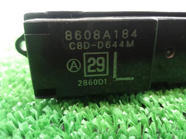 8608A184 PEUGEOT Кнопка включения мотора стеклоподъемника задняя левая купить в Полтава